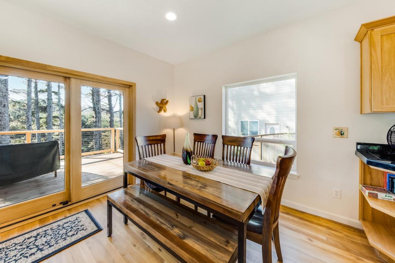 Yaquina Lighthouse View Beach Home 뉴포트 외부 사진