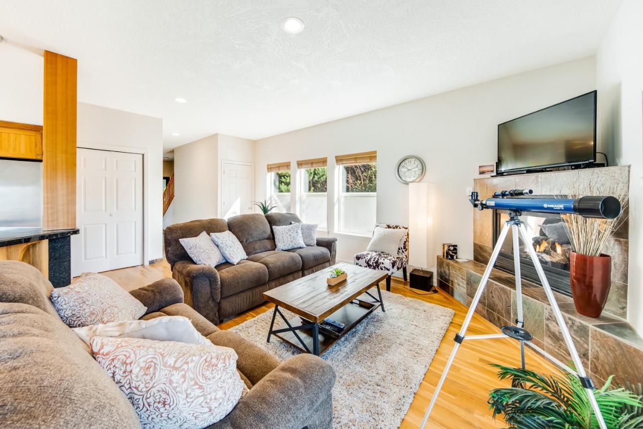 Yaquina Lighthouse View Beach Home 뉴포트 외부 사진